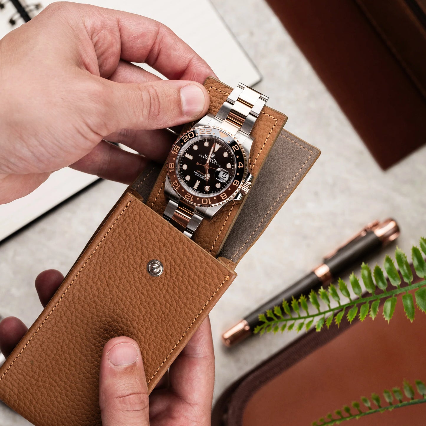 Estuche Reloj Cuero Vacuno