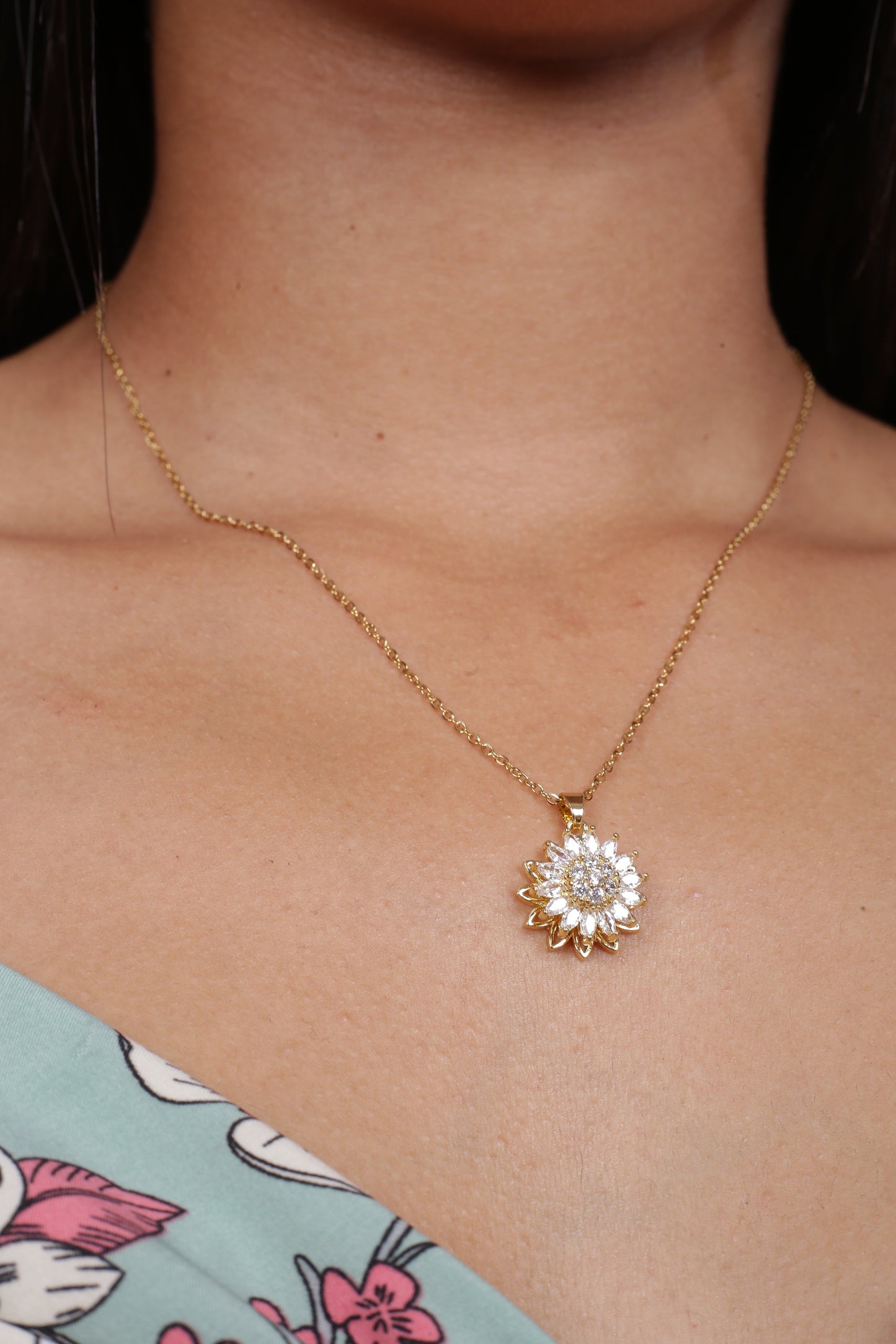 Collar Girasol Giratorio