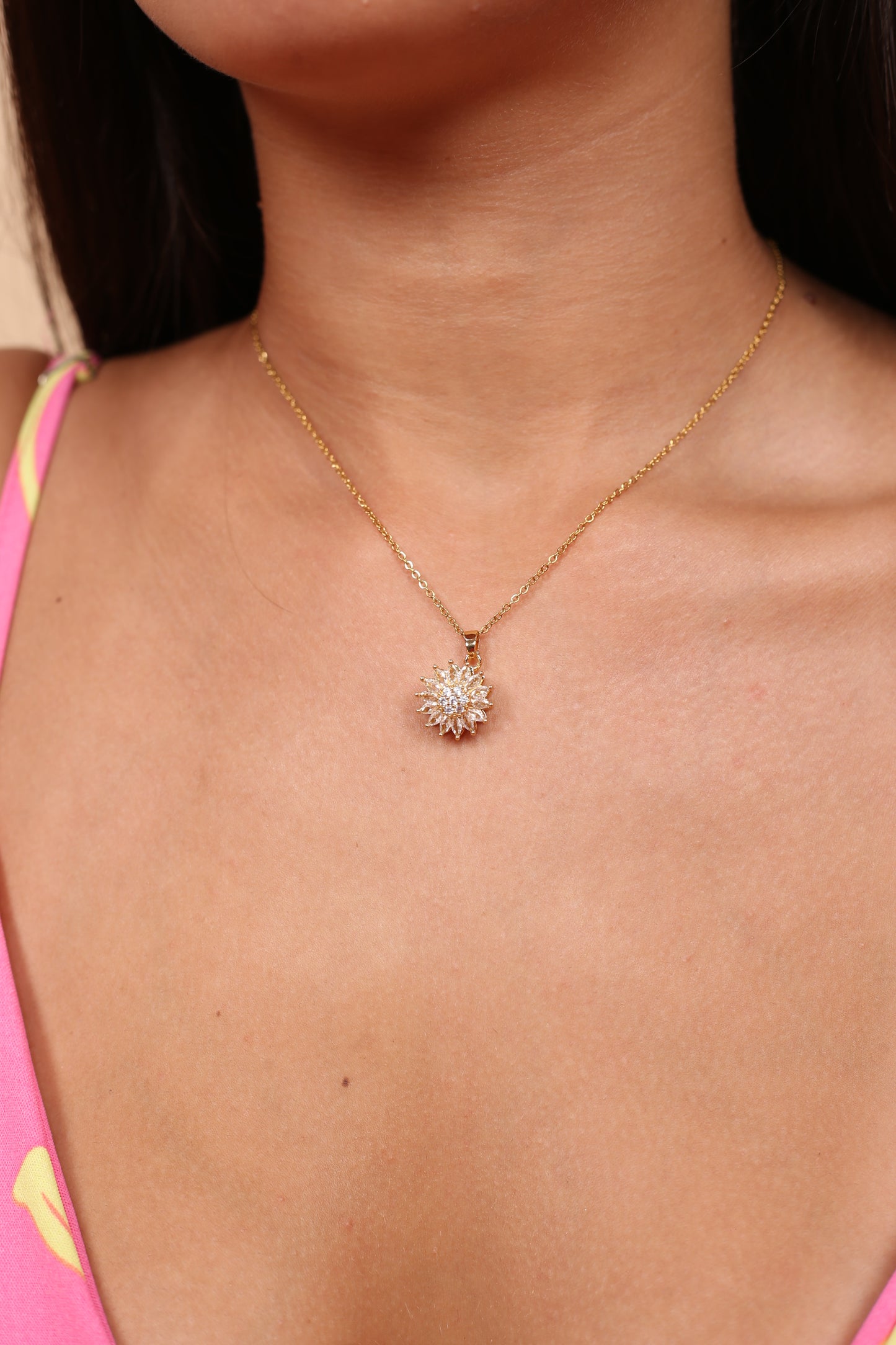 Set Collar + Anillo Girasol Giratorio 🌻✨| Baño en Oro de 18k + Caja de Lujo ¡Gratis!